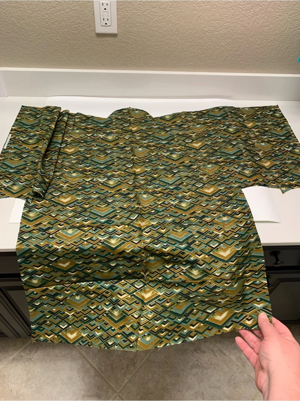 Hi Fashion Fabrics Art Deco Cotton Remnant Quilt Scraps Gold, Green, Black